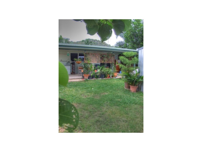 4 Bay Vista Court Horseshoe Bay, Magnetic Island QLD 4819