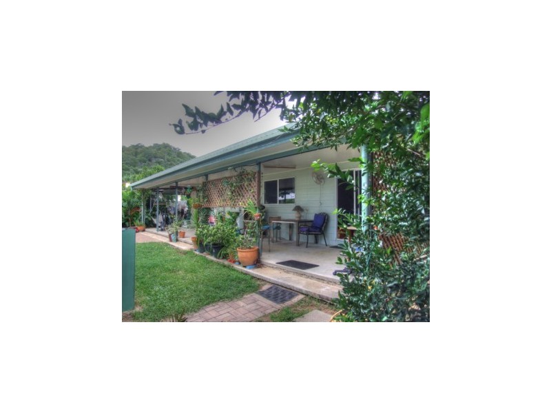 4 Bay Vista Court Horseshoe Bay, Magnetic Island QLD 4819