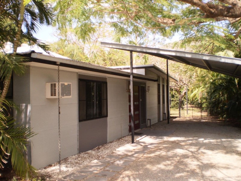 44 Barton Street  Nelly Bay, Magnetic Island QLD 4819