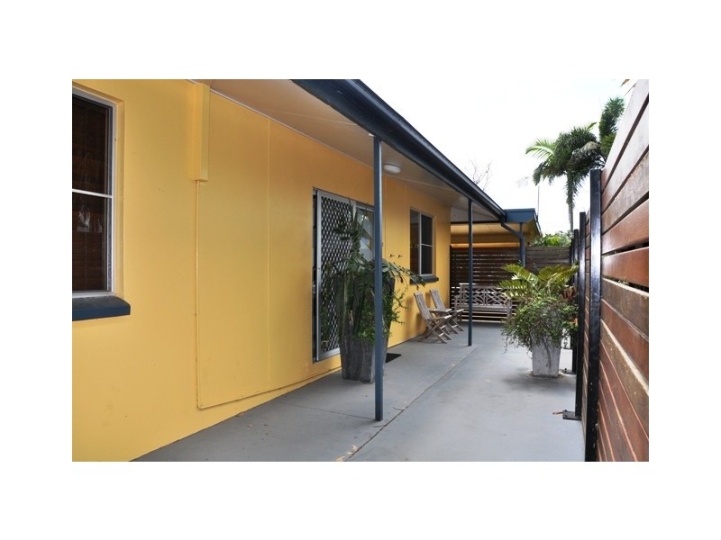 16 Yule Street PICNIC BAY, Magnetic Island QLD 4819