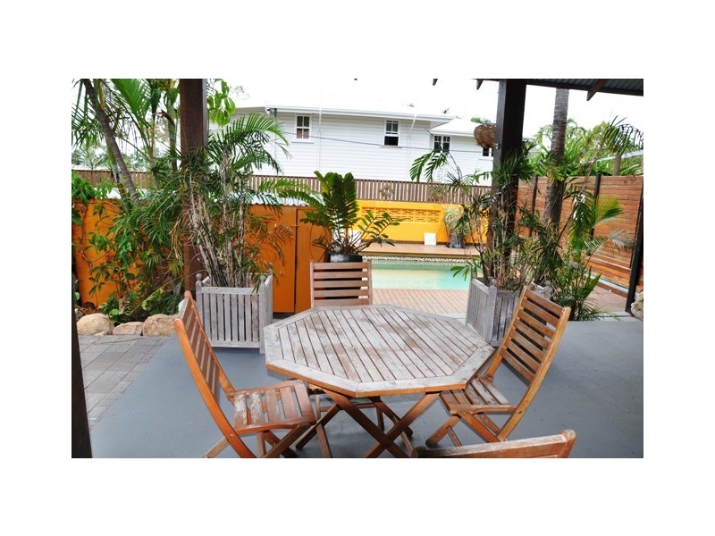 16 Yule Street PICNIC BAY, Magnetic Island QLD 4819