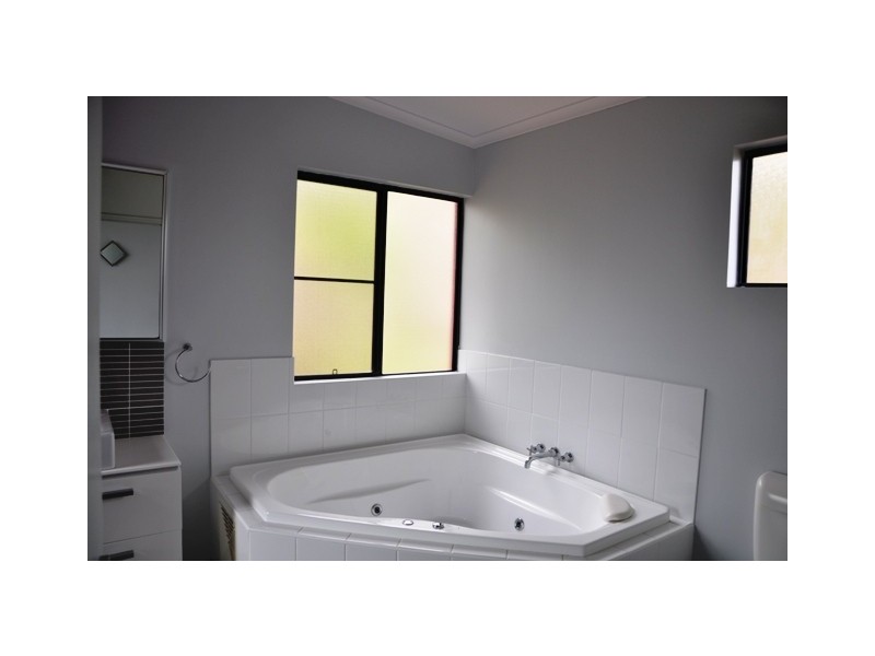 1-5/20 Yule Street PICNIC BAY, Magnetic Island QLD 4819