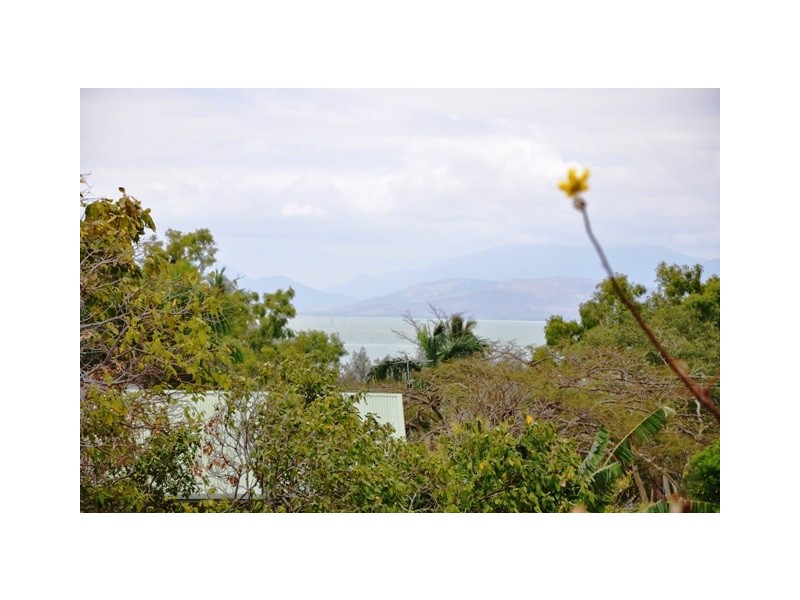 1-5/20 Yule Street PICNIC BAY, Magnetic Island QLD 4819