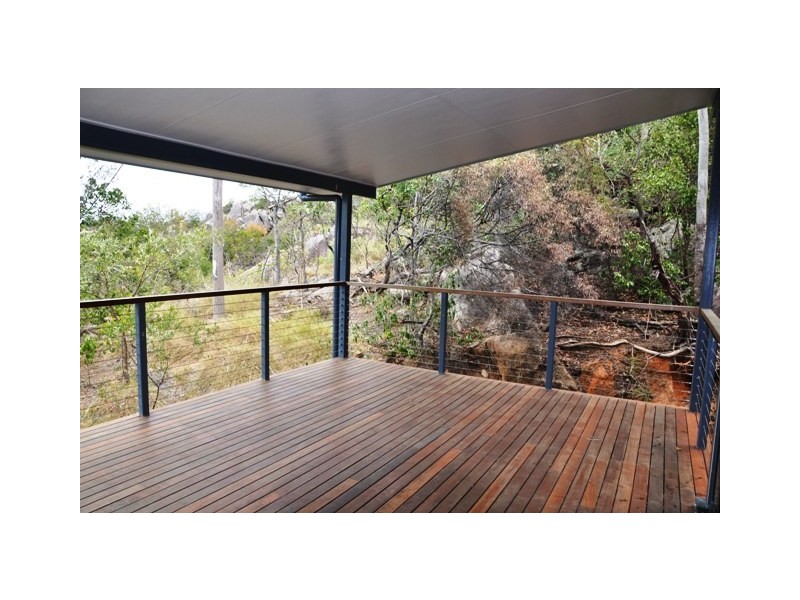 1-5/20 Yule Street PICNIC BAY, Magnetic Island QLD 4819