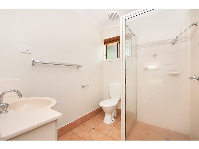 86 Eleventh Avenue, Railway Estate QLD 4810