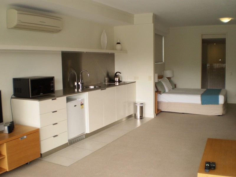 121/123 Sooning Street Nelly Bay, Magnetic Island QLD 4819