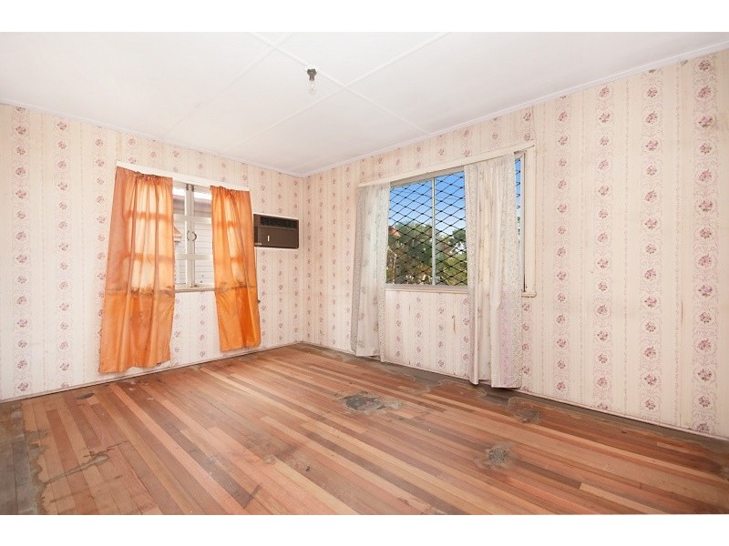 90 Railway Avenue, Railway Estate QLD 4810