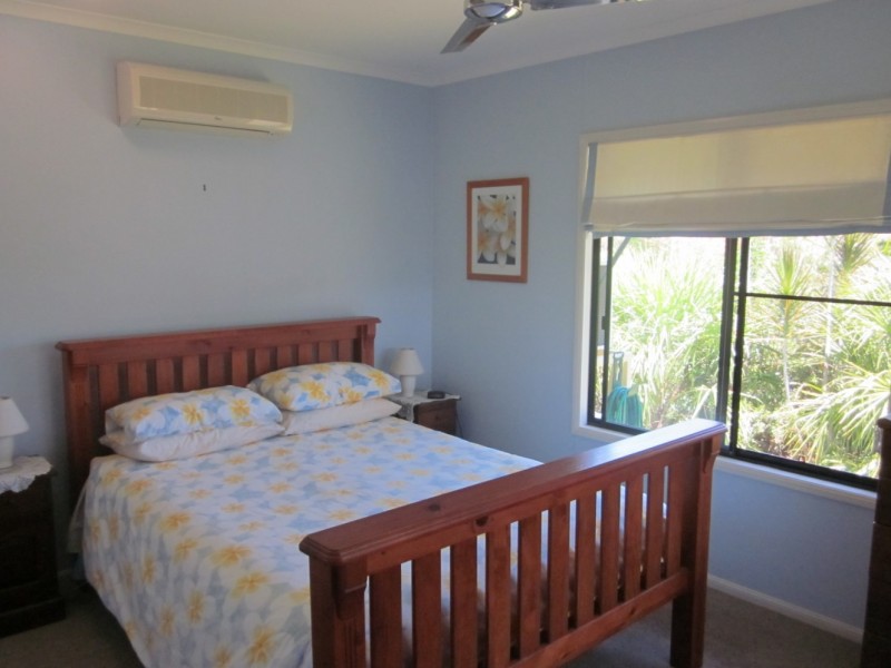 98 Gifford Street  Horseshoe Bay, Magnetic Island QLD 4819