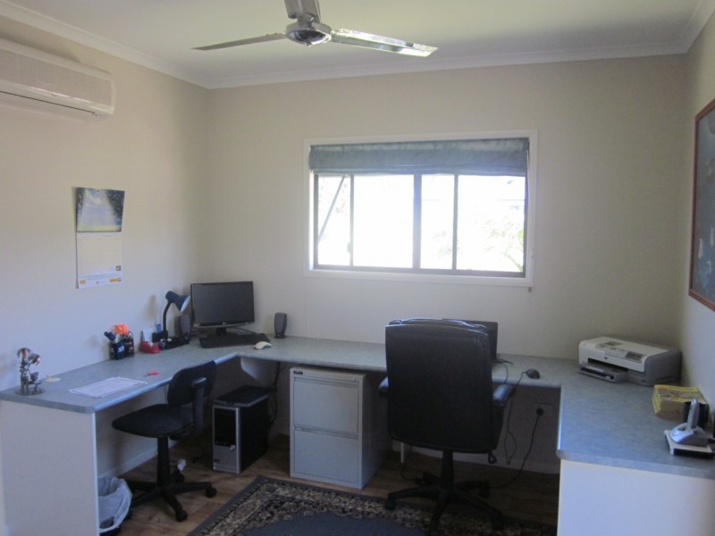 98 Gifford Street  Horseshoe Bay, Magnetic Island QLD 4819