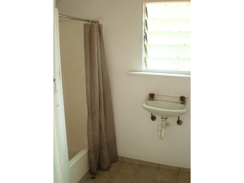 42 Barton St  Nelly Bay, Magnetic Island QLD 4819