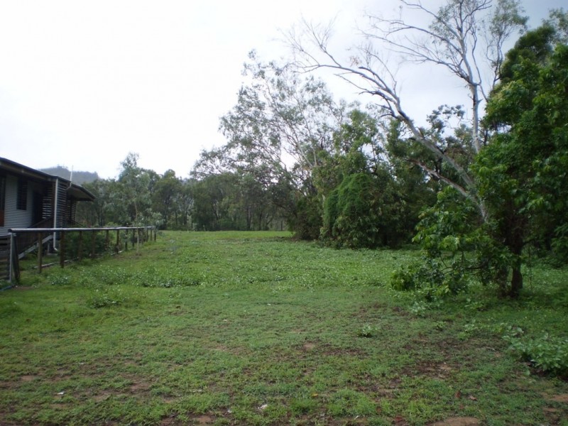 6 Pirie Street Horseshoe Bay, Magnetic Island QLD 4819
