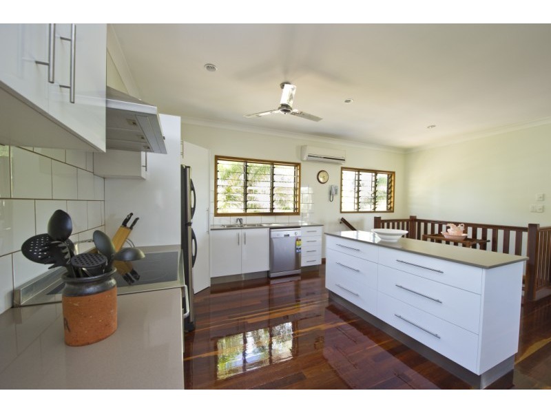14 Bay Vista Court HORSESHOE BAY, Magnetic Island QLD 4819