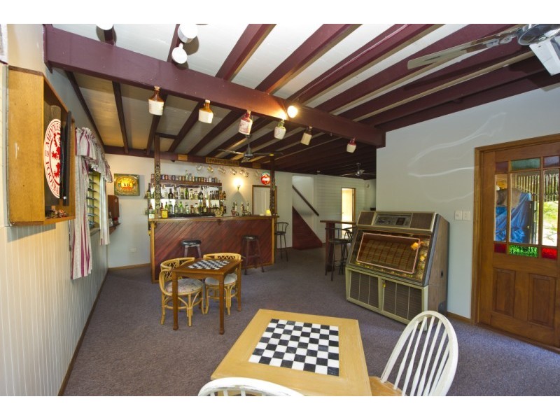 14 Bay Vista Court HORSESHOE BAY, Magnetic Island QLD 4819