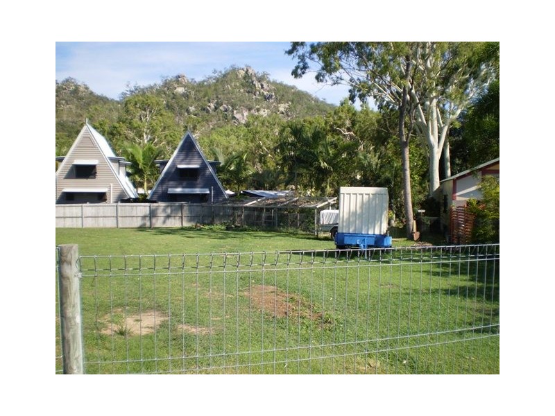 14 Serene Place NELLY BAY, Magnetic Island QLD 4819