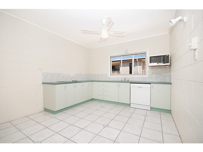 6/135 Mitchell Street, North Ward QLD 4810