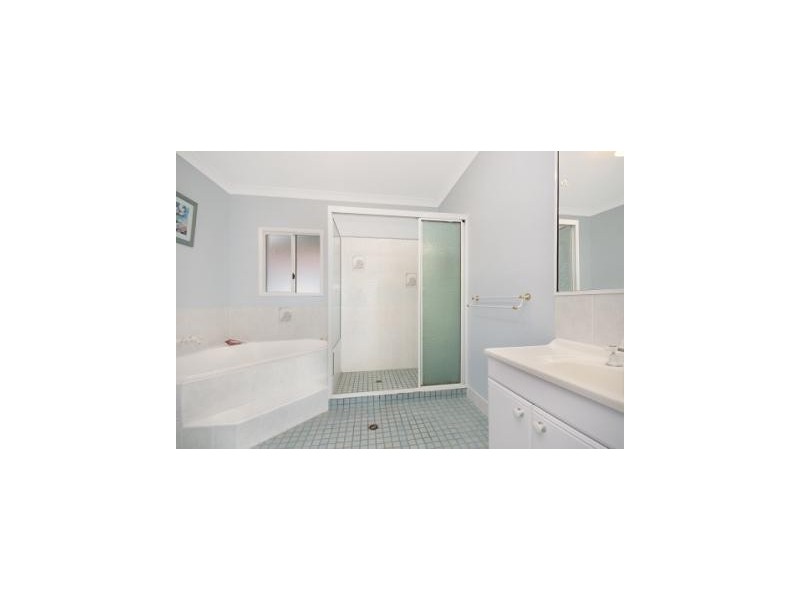 2/19 Hillside Cresecnt, Townsville City QLD 4810