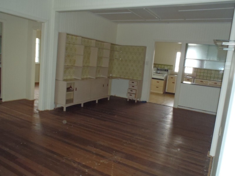 4 Barbeler Street, Currajong QLD 4812