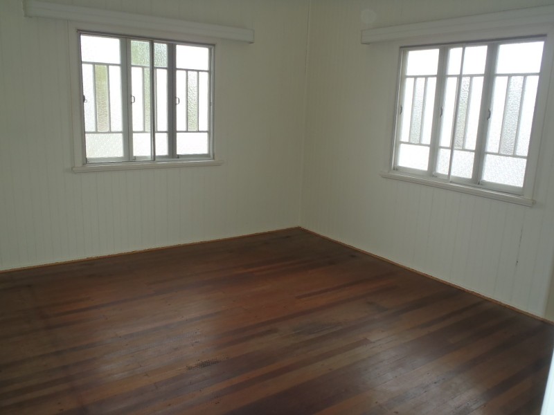 4 Barbeler Street, Currajong QLD 4812