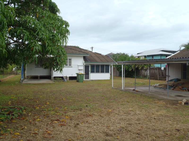 4 Barbeler Street, Currajong QLD 4812