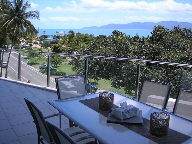 111/74 Watermark, North Ward QLD 4810