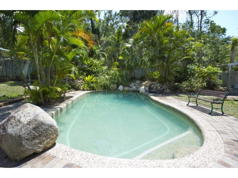 7 Osborne Crt “John’s Modern Island Home” $200 p/n, Magnetic Island QLD 4819