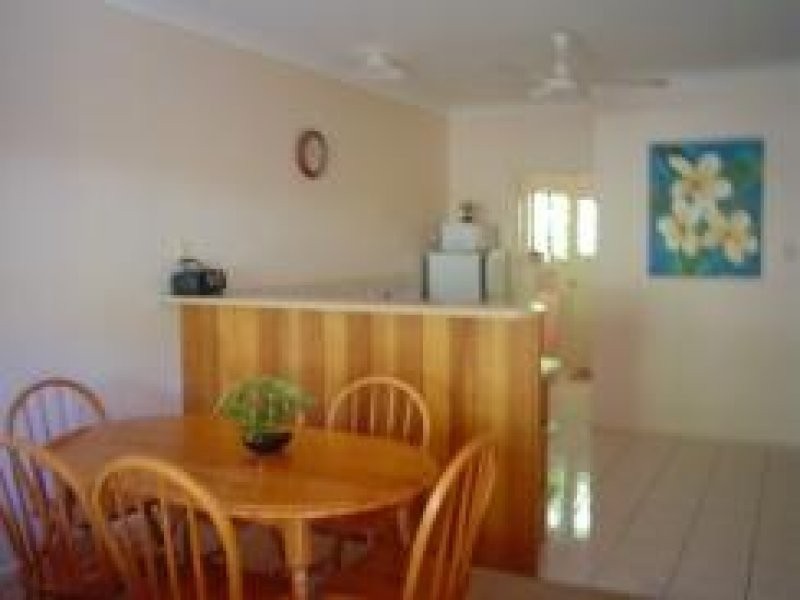 3/42  McCabe Crescent Arcadia, Magnetic Island QLD 4819