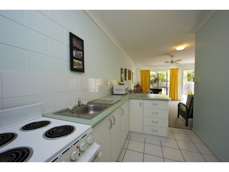 3/12 Marine Pde – Beachcomber from $100 p/n, Magnetic Island QLD 4819
