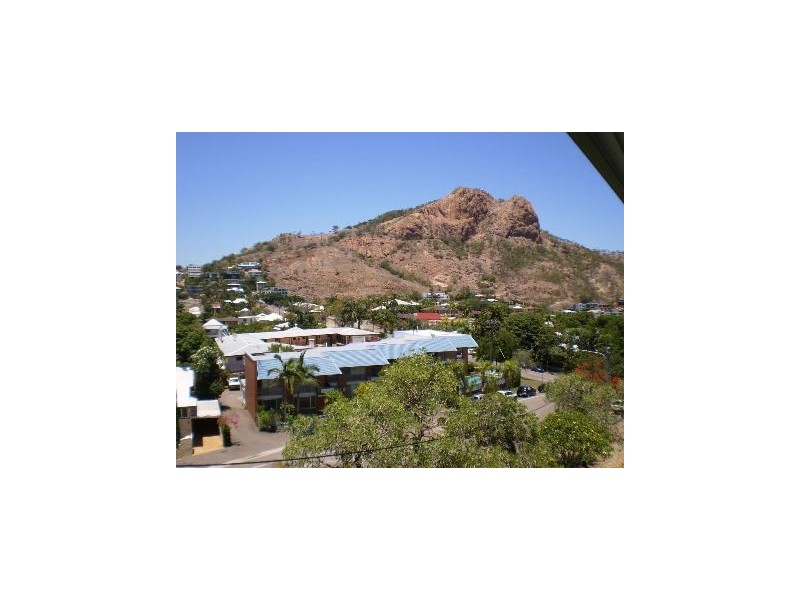 32/15 Hale Street, North Ward QLD 4810