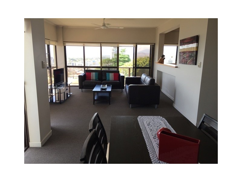 33/7 Hale Street, North Ward QLD 4810