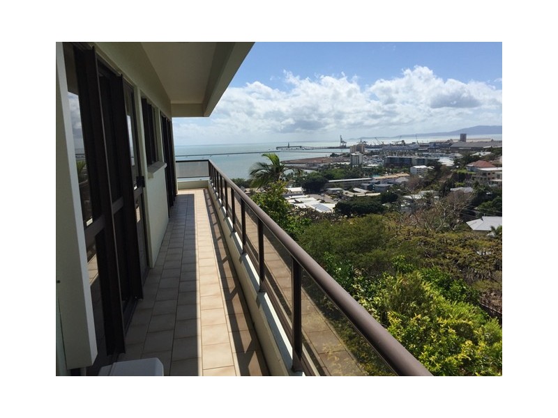 33/7 Hale Street, North Ward QLD 4810