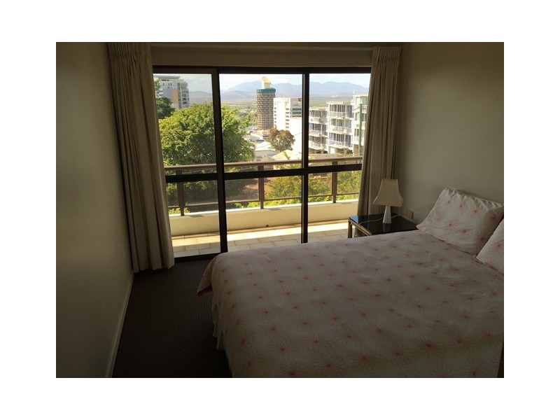 33/7 Hale Street, North Ward QLD 4810