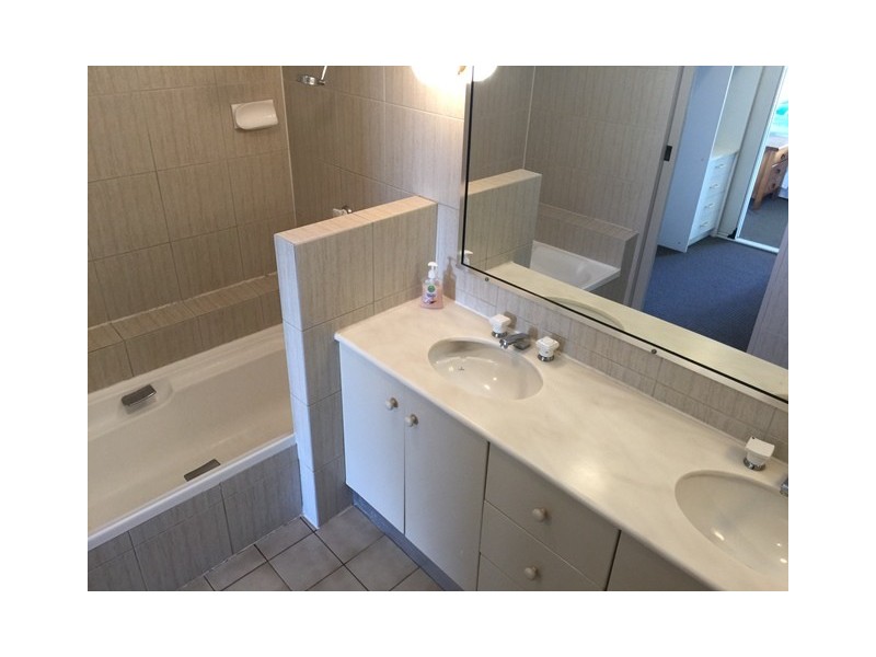 33/7 Hale Street, North Ward QLD 4810