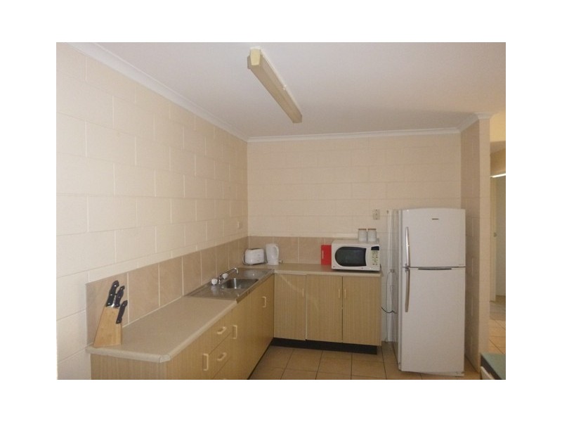 10/37 Hugh Street, West End QLD 4810