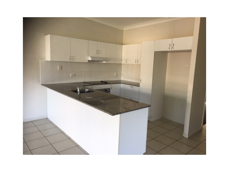 6/53-55 Kings Road, Hyde Park QLD 4812