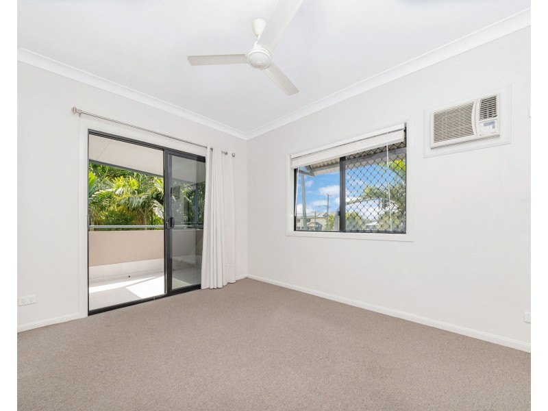 2/53-55 Kings Road, Hyde Park QLD 4812