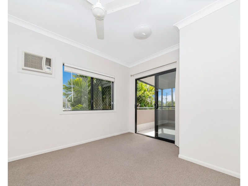 2/53-55 Kings Road, Hyde Park QLD 4812