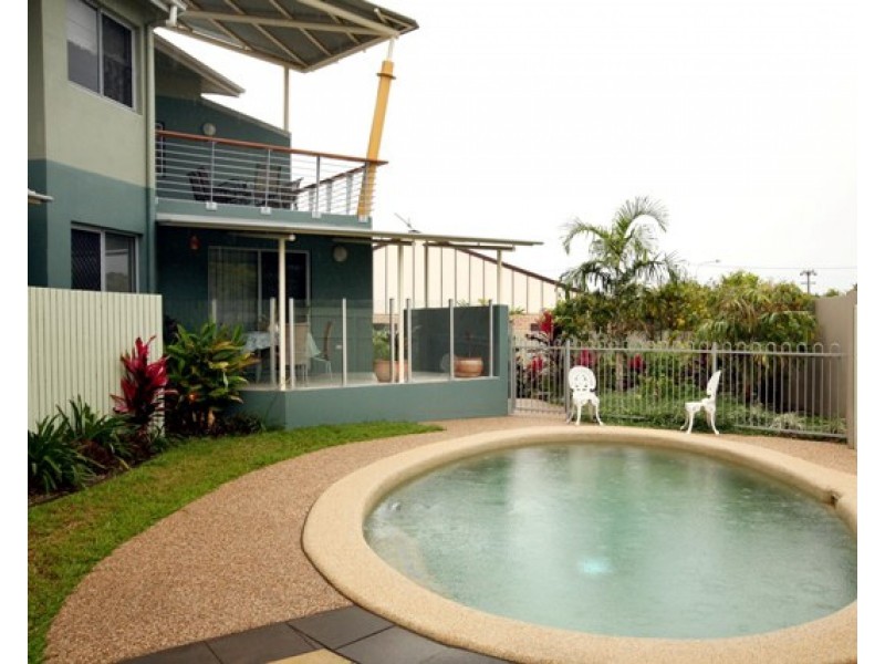 2/4 Ryan Street, Belgian Gardens QLD 4810