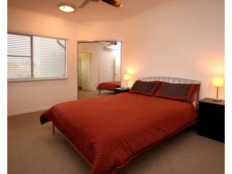 2/4 Ryan Street, Belgian Gardens QLD 4810