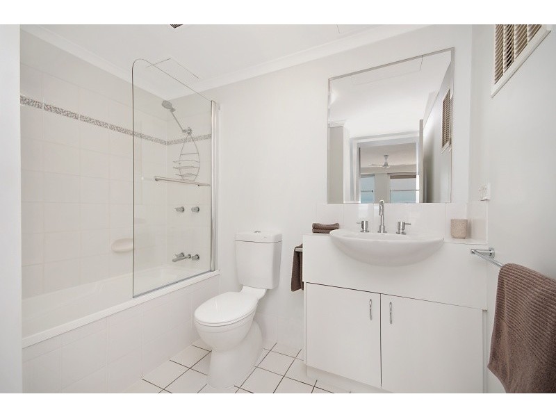 8A/3 The Strand, North Ward QLD 4810