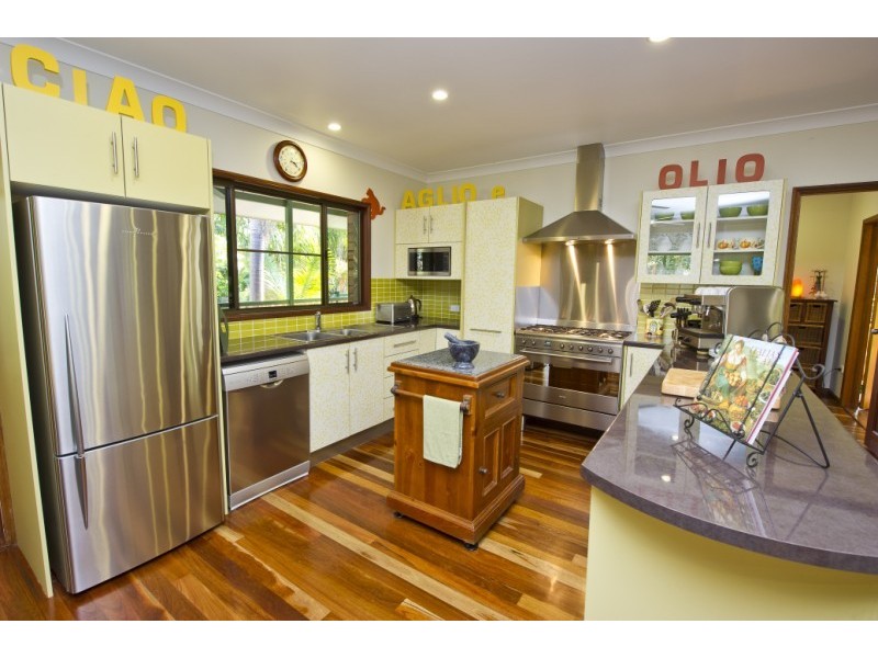 22 Grace Street, Nelly Bay, Magnetic Island QLD 4819