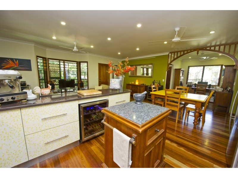 22 Grace Street, Nelly Bay, Magnetic Island QLD 4819
