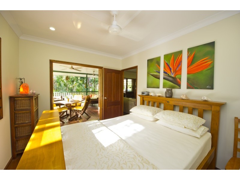 22 Grace Street, Nelly Bay, Magnetic Island QLD 4819