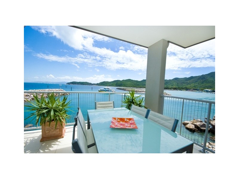 3201 One Bright Point 146 Sooning Street Nelly Bay, Magnetic Island QLD 4819