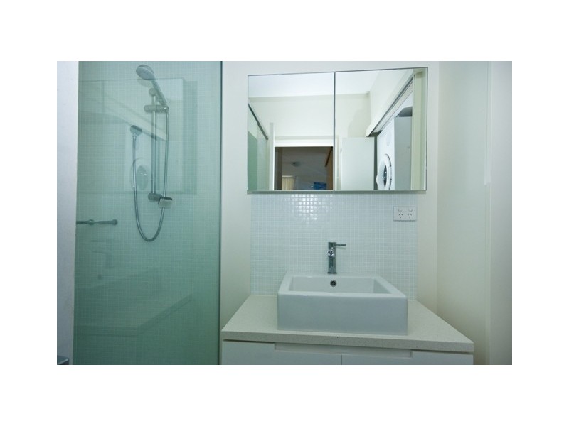 3201 One Bright Point 146 Sooning Street Nelly Bay, Magnetic Island QLD 4819