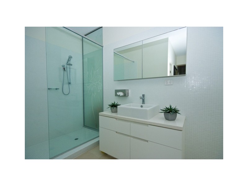 3201 One Bright Point 146 Sooning Street Nelly Bay, Magnetic Island QLD 4819