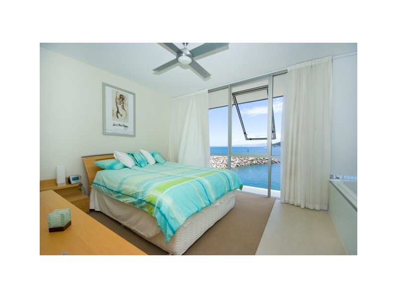 3201 One Bright Point 146 Sooning Street Nelly Bay, Magnetic Island QLD 4819