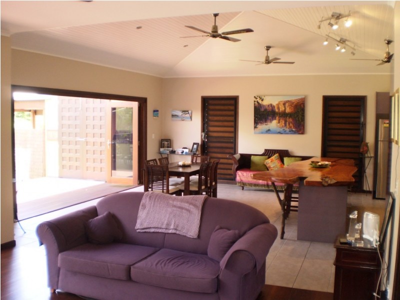 25 Apjohn Street  Horseshoe Bay, Magnetic Island QLD 4819