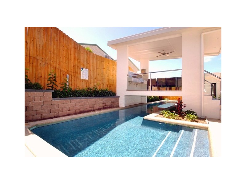 8/326 Stanley Street, North Ward QLD 4810