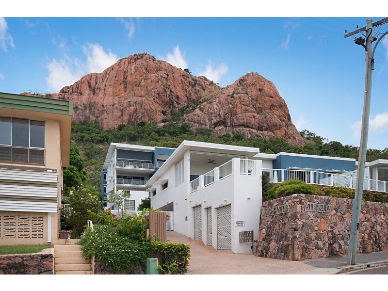 8/326 Stanley Street, North Ward QLD 4810
