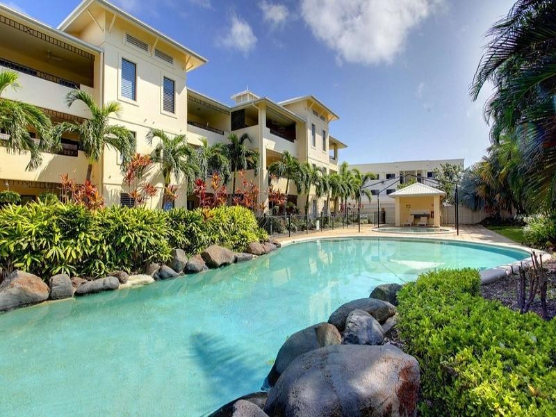 24/18-30 Sir Leslie Thiess Drive, Townsville City QLD 4810